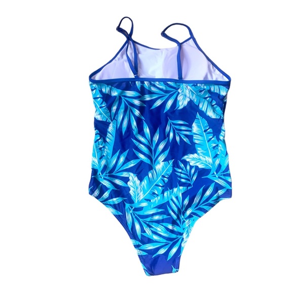 Women’s One Piece Swimsuit - Picture 3 of 4